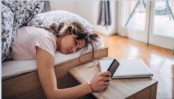 How to Fix Your Sleep Schedule & Be More Productive